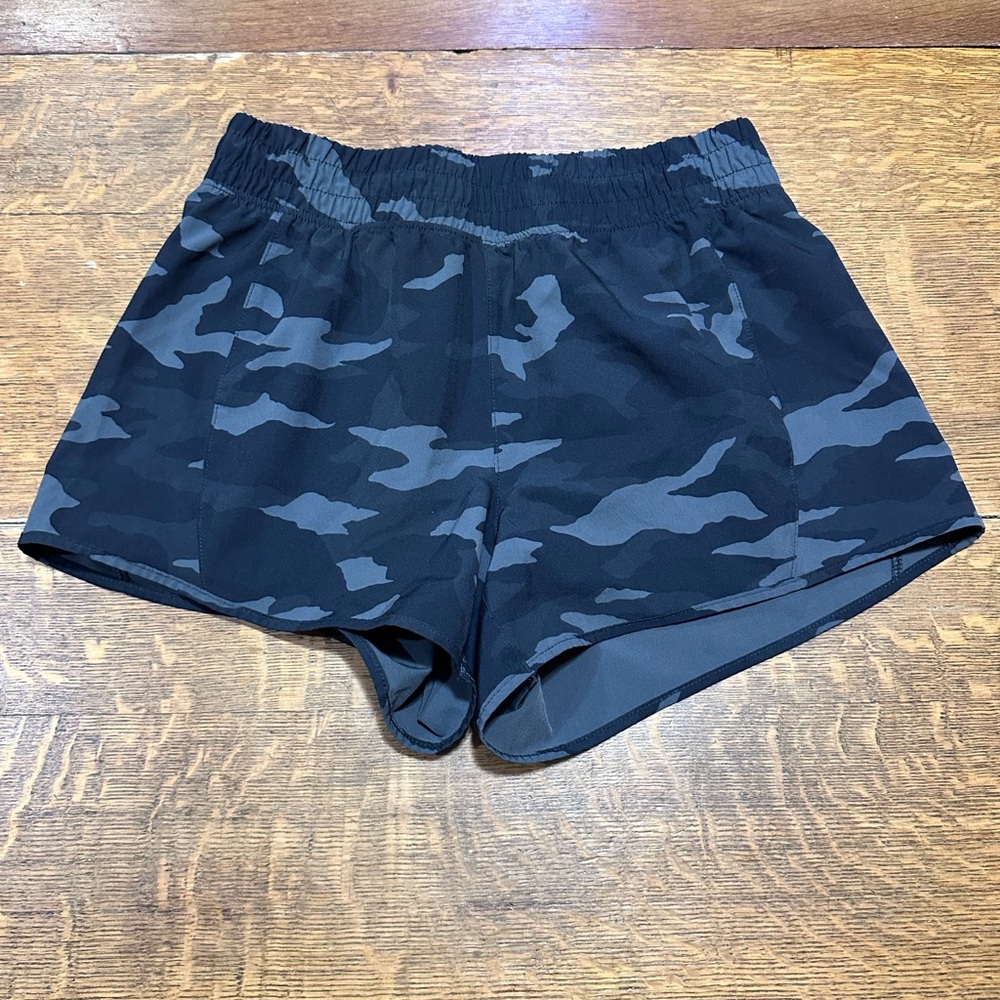 Marika camo runnings shorts women’s sz small